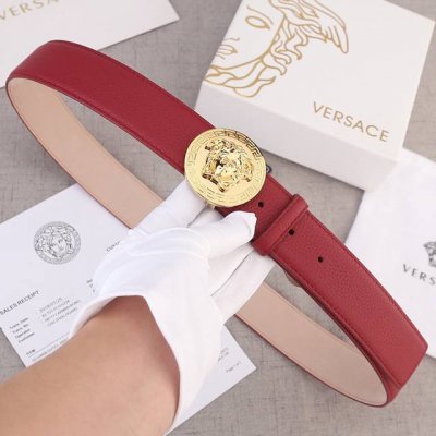 Width 4.0cm This Versace belt features the iconic Versace Medusa head buckle, a