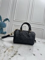 Top-grade original 163 chip. This Nano Sedy bag, M81456 in black and M82890 in a