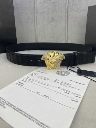 Width 4.0Cm Versace This Soft Deer Leather Belt Features A Gold And Silver Two-T