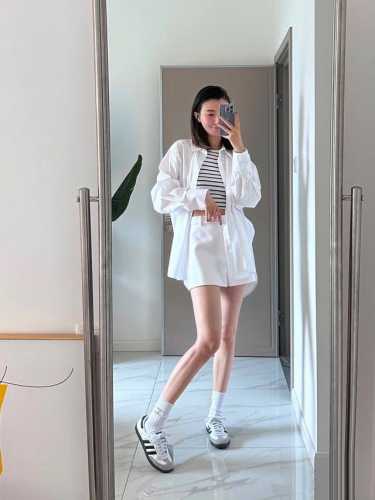 comes with packaging 2 pairs per box Chanel classic letter logo Ins super popul