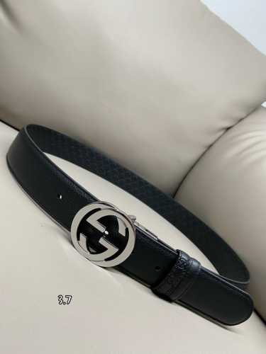 This 3.7mm wide Gg Marmont series leather strap is part of the 2025 Pre-Fall co