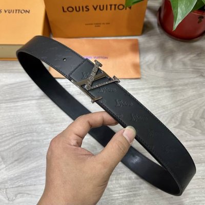 Picture packaging Lv. Louis Vuitton width 40mm double-sided original calfskin wi