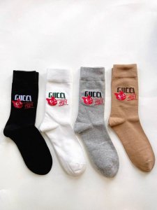 comes with packaging DDD. 4 pairs per box DDD. Gucci classic logo cotton mid-ca