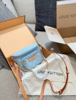 Lv Summer Limited Edition Light Color Denim Mini Waist Bag Denim Mini Waist Bag]