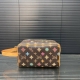 Louisvuitton LV printed toiletry bag, clutch, and cosmetic bag, classic and vers
