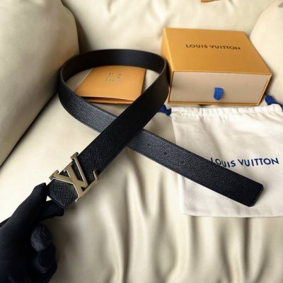 L0Uis Vuitt0N Original belt from Donkey Kong. Width 35mm. One side of the belt i