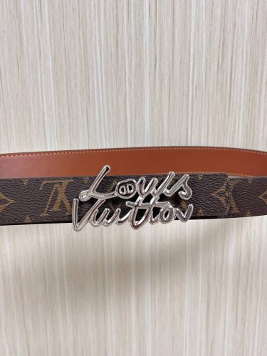 3.0 Imported canvas with monogram print, calfskin sole, and new wire buckle. Wom