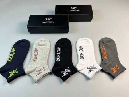 New Arcade Men's Short Socks, made of pure cotton, featuring the classic Arcade - Click Image to Close