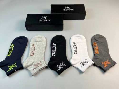New Arcade Men's Short Socks, made of pure cotton, featuring the classic Arcade