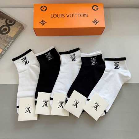 5 pairs of Louis Vuitton socks per box, pure cotton, a must-have for trendsette - Click Image to Close