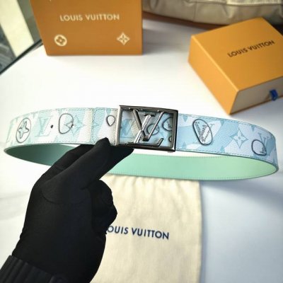 L0Uis Vuitt0N latest upgraded version of the counter, 40mm wide, exquisitely cra