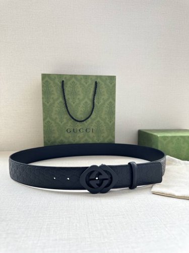 Special Gucci Interlocking Double G Belt With Sand-Black Hardware, Crafted From