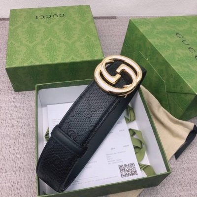 Gucci: Original single-layer cowhide with small perforated G-side, lined with to