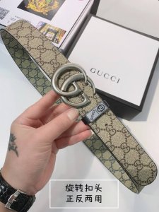 Belt: Gucci. Gucci double-sided belt: 100% top-grain cowhide, rotatable hardware