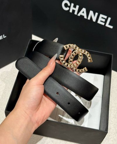 Chanel classic double C belt new style gold with calfskin belt body, full of tex