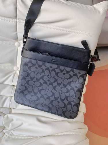 Original American Coach wide shoulder strap crossbody shoulder bag for men, top