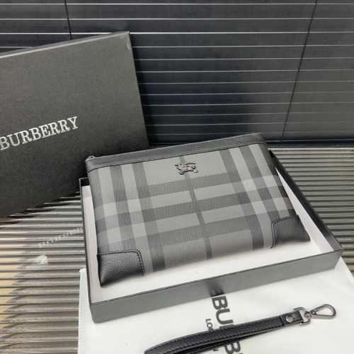 Burberry printed men's clutch bag, high-end quality, comes with a dust bag. Size