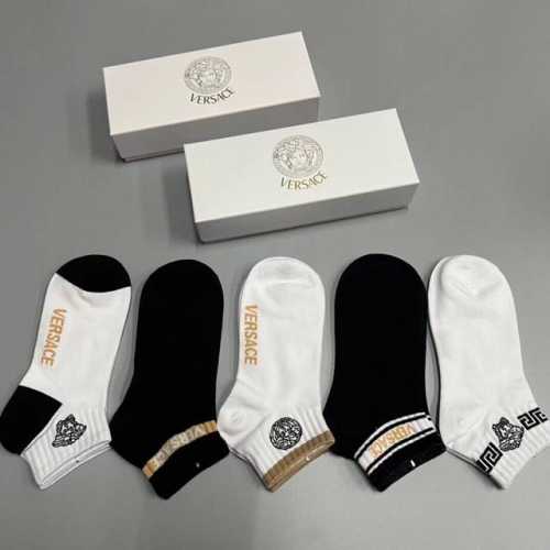 Special Versace new men's socks, one box of five pairs of pure cotton material,