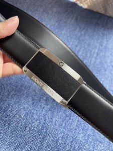 550113 Brand: Montblanc. Maintaining its consistent elegant, gentlemanly, and re