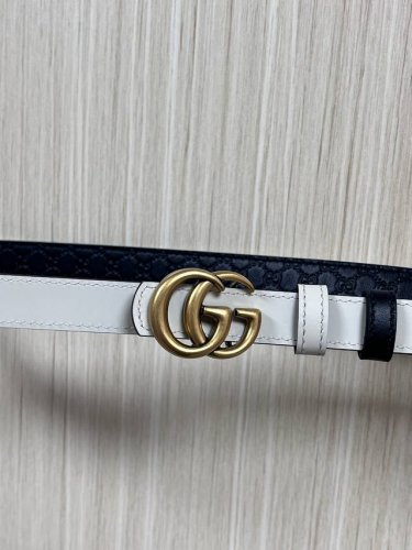 The Fall/Winter 2025 collection reinterprets the distinctive Gg Marmont series.