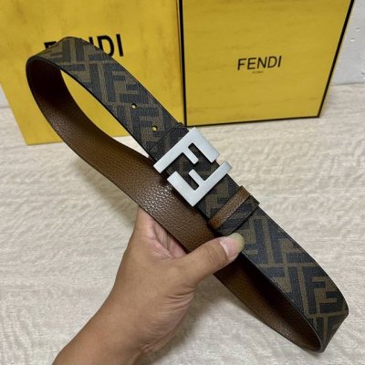 Fendi boutique style, 4.0cm wide, double-ring reversible belt with snap fastener