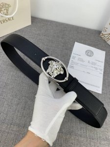 Width 4.0Cm Versace This Soft Wild Boar-Effect Leather Belt Features An Oval Med