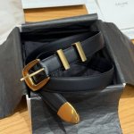 Arc de Triomphe Women's Belt This belt is made of cow leather. The bottom is ma