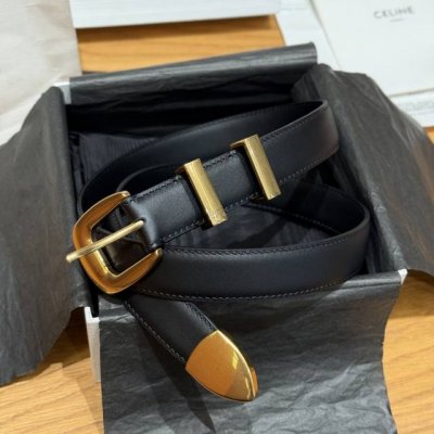 Arc de Triomphe Women's Belt This belt is made of cow leather. The bottom is ma