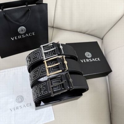Versace, 4.0cm wide Medusa Heritage belt. Black, calfskin, engraved logo, Medus