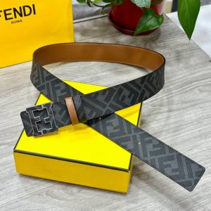 Fendi, same style as the Fendi counter, width 4.0cm, double loop reversible belt