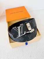 Product Name: Louis Vuitton Belt - Original Single Belt Model: Hook, Classic Pur