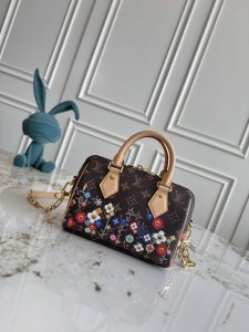 Exclusive Background Dynamic Chip, Premium Original M14175. This Speedy Bandouli