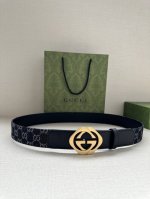 Width 3.8cm Gucci. Every season, the brand revitalizes its logo, infusing new id