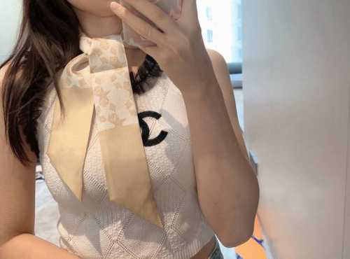 18 momme silk stars, fashionable and stylish. So easy to match, I keep many of t