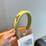 Includes packaging. This iconic Celine satin headband is comfortable and effortl