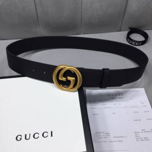 Ships fully gift-boxed. This classic Gucci belt features a signature Double G b