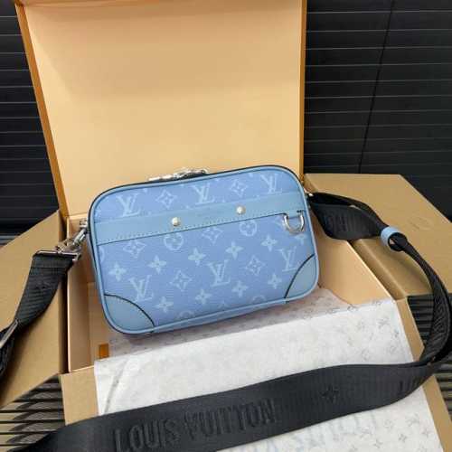 Louisvuitton Alpha Men's Crossbody Bag, Classic and Versatile, In-Person Photo,