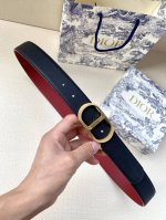 Width 3.5Cm This Dior belt buckle features the "Cd" logo and is crafted from met