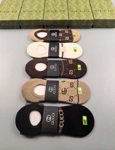 Gucci Women's New Invisible Socks, Seamless Stitching, 5 Pairs Per Box, Jacquard