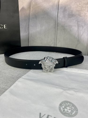 Width 3.0 Cm Versace This Soft Leather Belt Features A 3D Medusa Waist Belt Buck