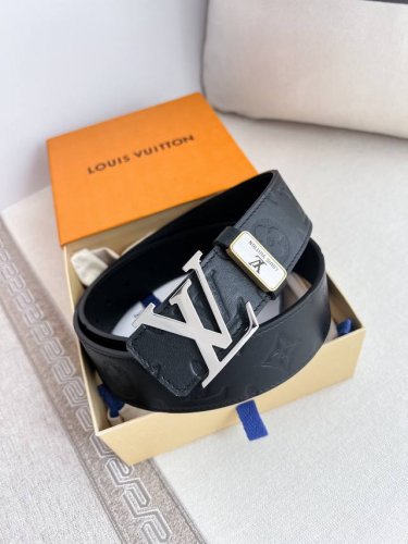Product Name: Lv..Louis..Vuitton Belt Original Single Model: Buckle, Classic Pur