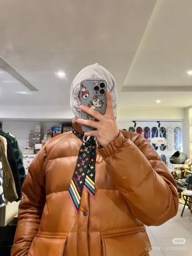 Lv official new silk scarf Murakami Takashi white tri-color most cost-effective