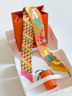 Hermes "Modern Ring Embroidery" Twilly Small Scarf Twilly Silk Ribbon 100% mulb