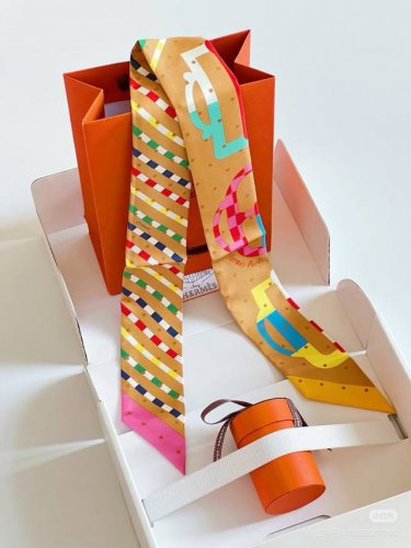 Hermes "Modern Ring Embroidery" Twilly Small Scarf Twilly Silk Ribbon 100% mulb