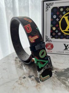 Product Name: Louis Vuitton Original Belt Material: 100% Top Layer Cowhide Leath