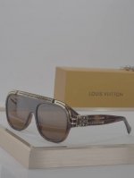 Louis Vuitton Mod:Z2517Usize