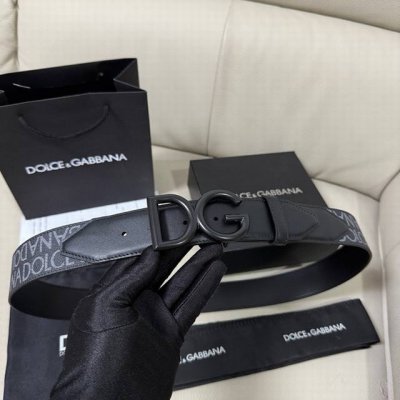 Dg, width 4.0Cm Dolce&Gabbana's new calfskin belt is full of capable attitude. T