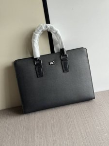 Top-tier counter-end, high-end, and hottest Montblanc handbags are shipping in l