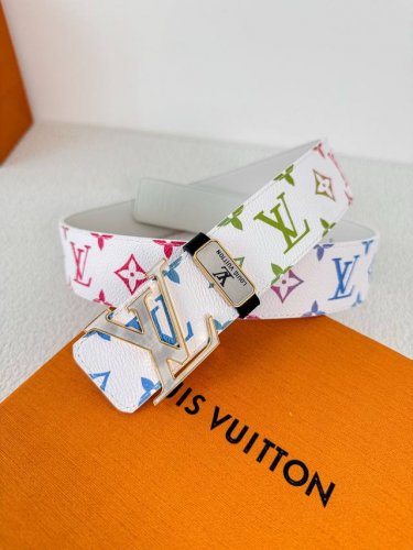 Product name: Lv..Louis..Vuitton belt original Model: Buckle, classic pure stee