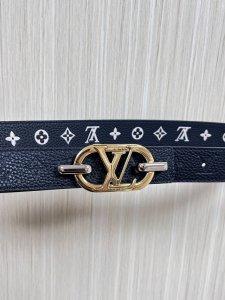 New for the season, this belt is crafted from luxurious calfskin and Monogram c